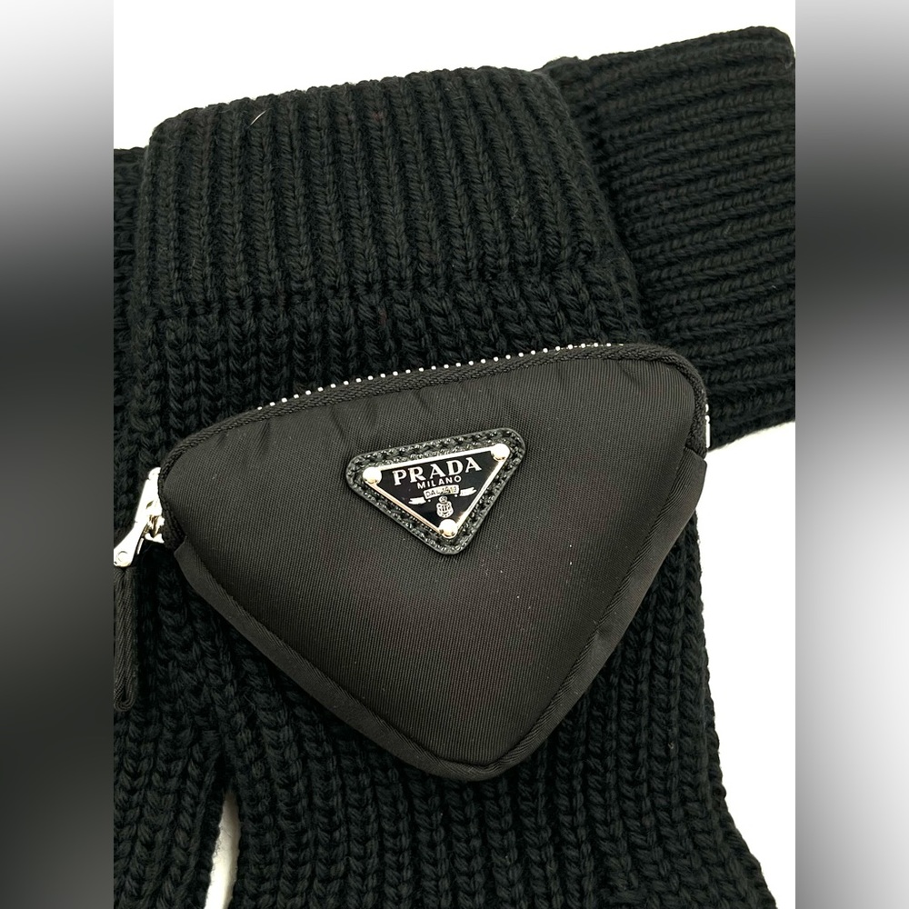 Prada Logo Pocket Knitted Gloves - Picture 3 of 4